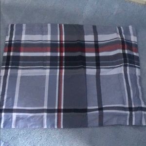 2 standard size pillow shams